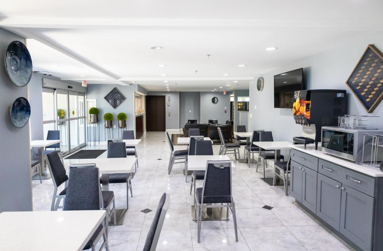 Baymont By Wyndham Atlanta Airport South Hotel 3*