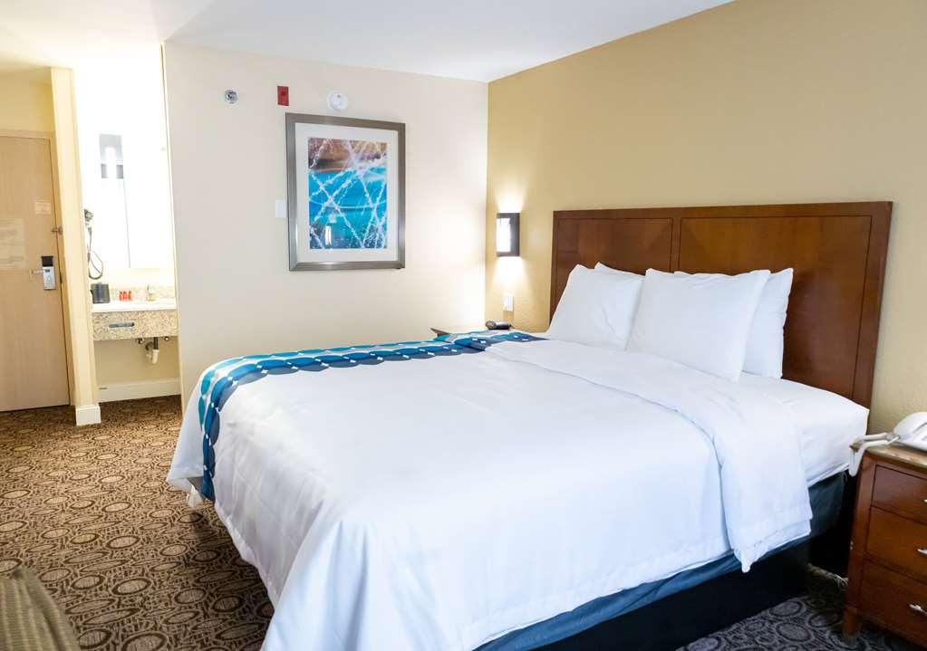 Baymont By Wyndham College Park Atlanta Airport South 3* College Park