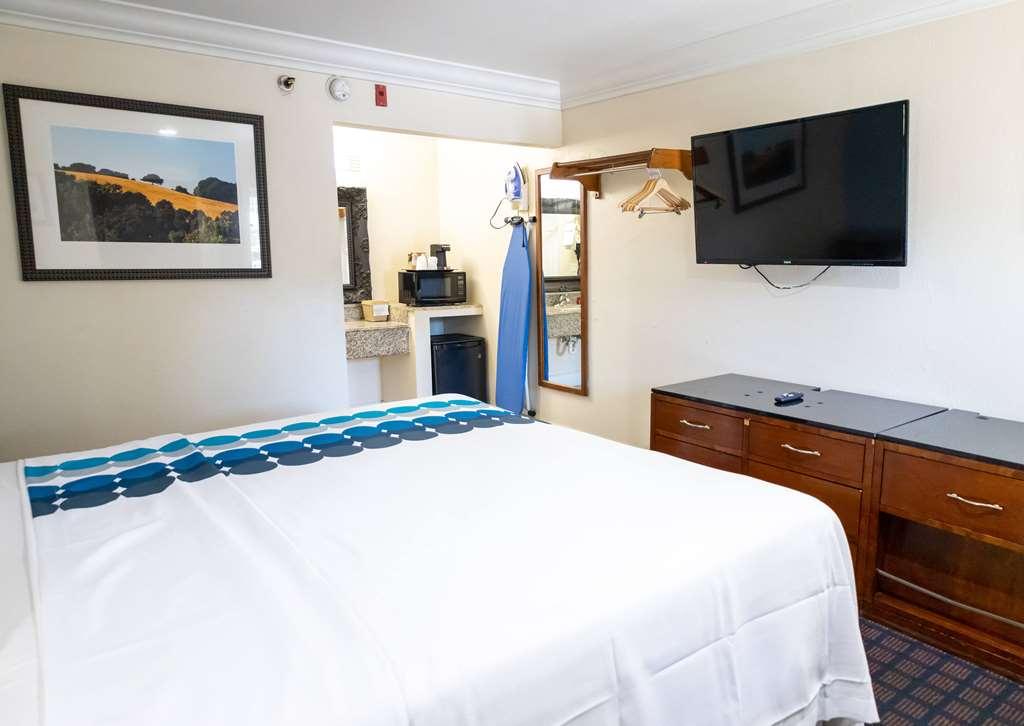 Baymont By Wyndham College Park Atlanta Airport South Hotel College Park