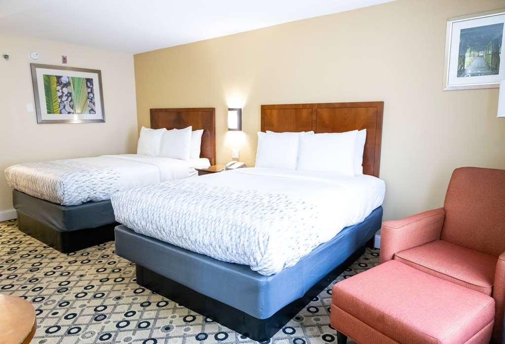 Baymont By Wyndham College Park Atlanta Airport South 3*